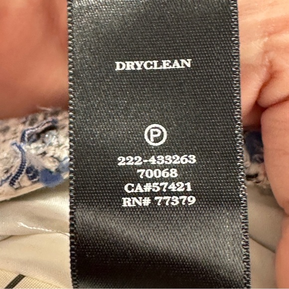 Ann Taylor Petite size 12 nubby skirt with fringe hem, back slit - Picture 5 of 11